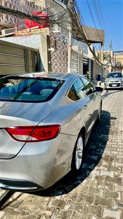 كرايسلر 200